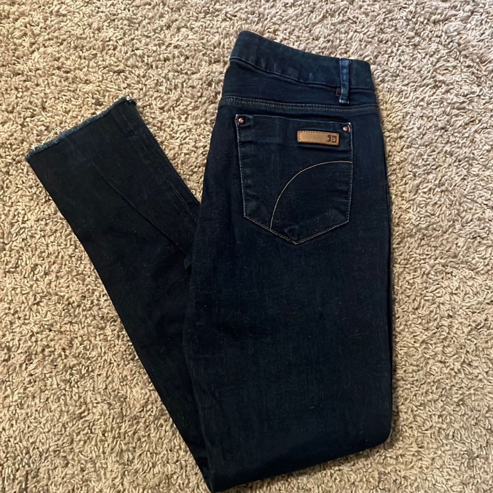 Joe’s Honey Skinny Leg Raw Hem